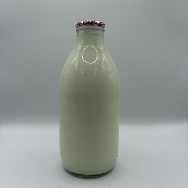 1 pint Pint Semi Skimmed Glass